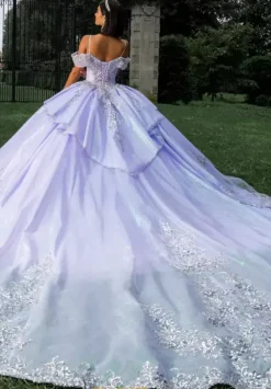 Sweet Sixteen^Amabella Q1039T Iridescent Lilac