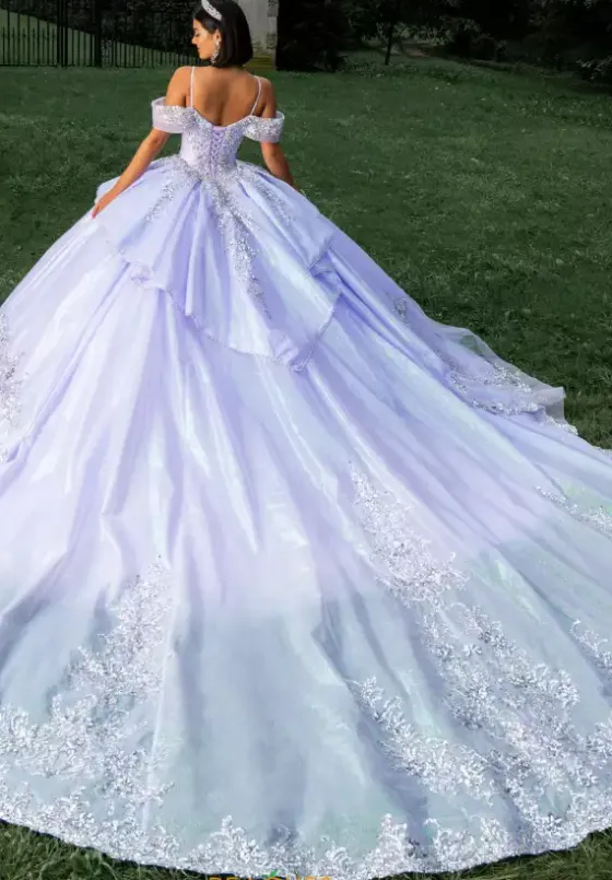 Sweet Sixteen^Amabella Q1039T Iridescent Lilac