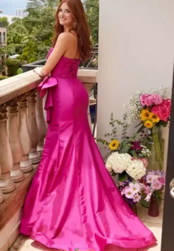 Winter Formal|Wedding Guest^Ava Presley 40072