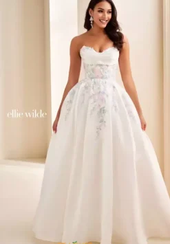 Long Dresses|Plus Sized Dresses^Ellie Wilde EW37095