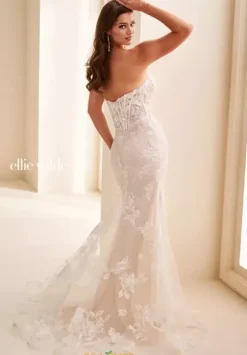 Long Dresses|Plus Sized Dresses^Ellie Wilde EW37083