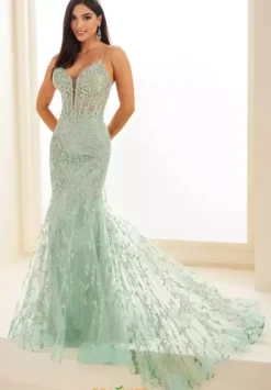 Fitted|Plus Size^Ellie Wilde EW35010