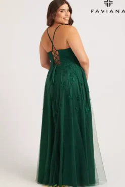 Long Dresses|Plus Sized Dresses^Faviana 9552