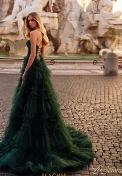 Ball Gowns|A Line^La Femme 32071