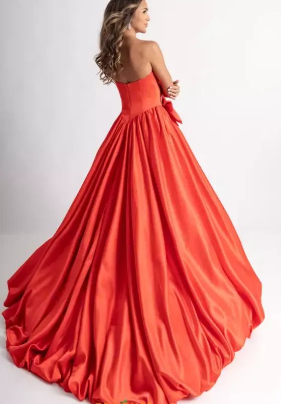 Sweet Sixteen|Plus Sized Dresses^Rachel Allan 71035