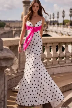 Pageant|Plus Sized Dresses^Sherri Hill 57803