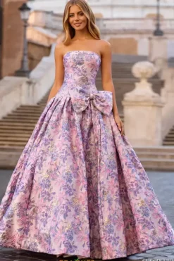 Sweet Sixteen|Plus Sized Dresses^Sherri Hill 57781