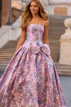 Sweet Sixteen|Plus Sized Dresses^Sherri Hill 57781