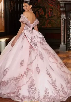Sweet Sixteen^Vizcaya Quinceanera 89333 Rose Blossom